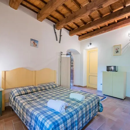 Holiday Home In Sellano With Pool & Sun Terrace Hébergement de vacances